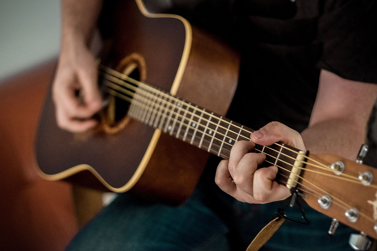 Looking for professional guitar lessons in London?