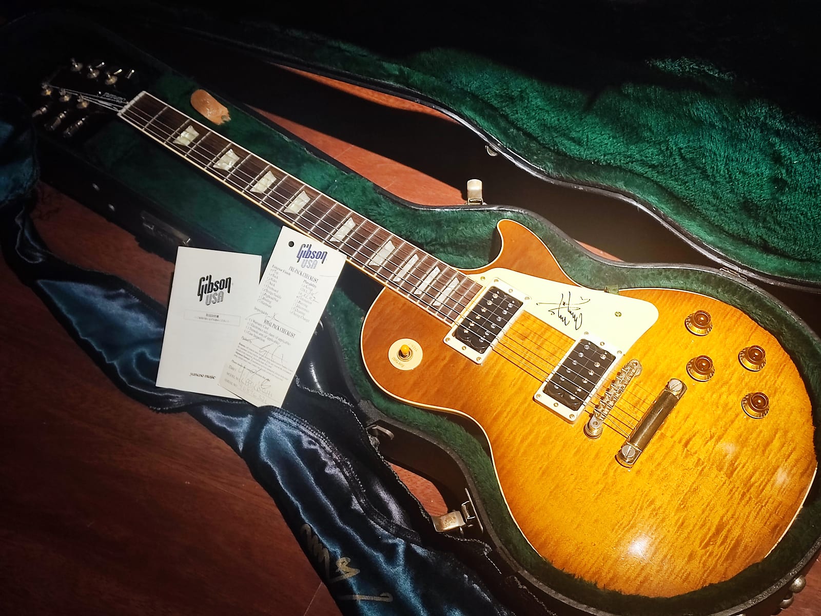 The Gibson Les Paul