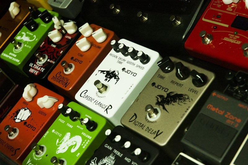 5 Pedals or Less: How to sound like Sonic Youth