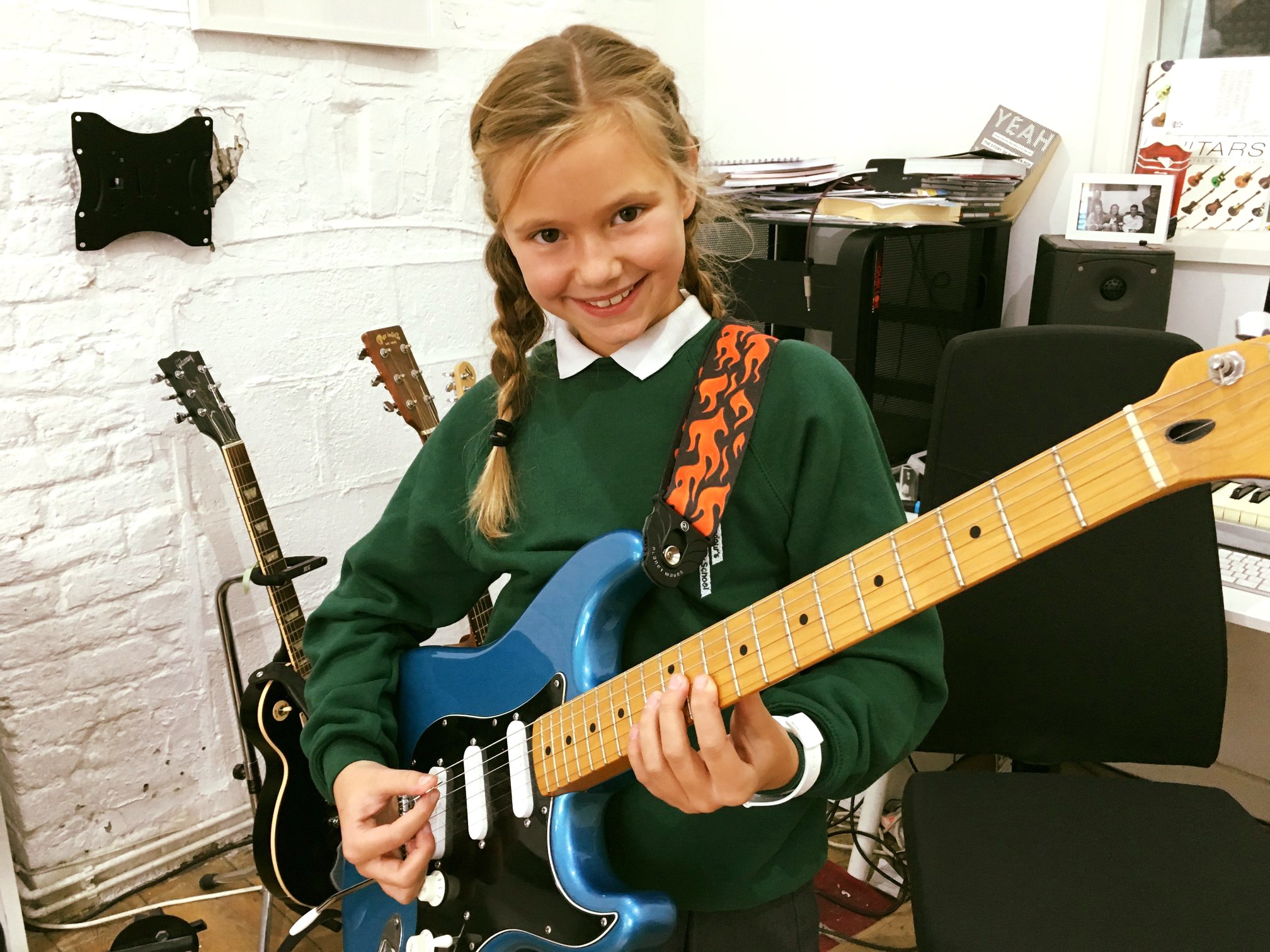 Kids beginner Guitar Lessons