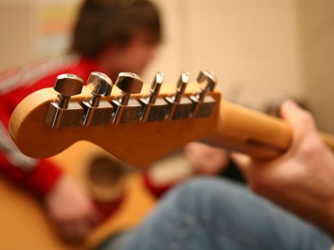 Guitar Lessons At Home In Central London