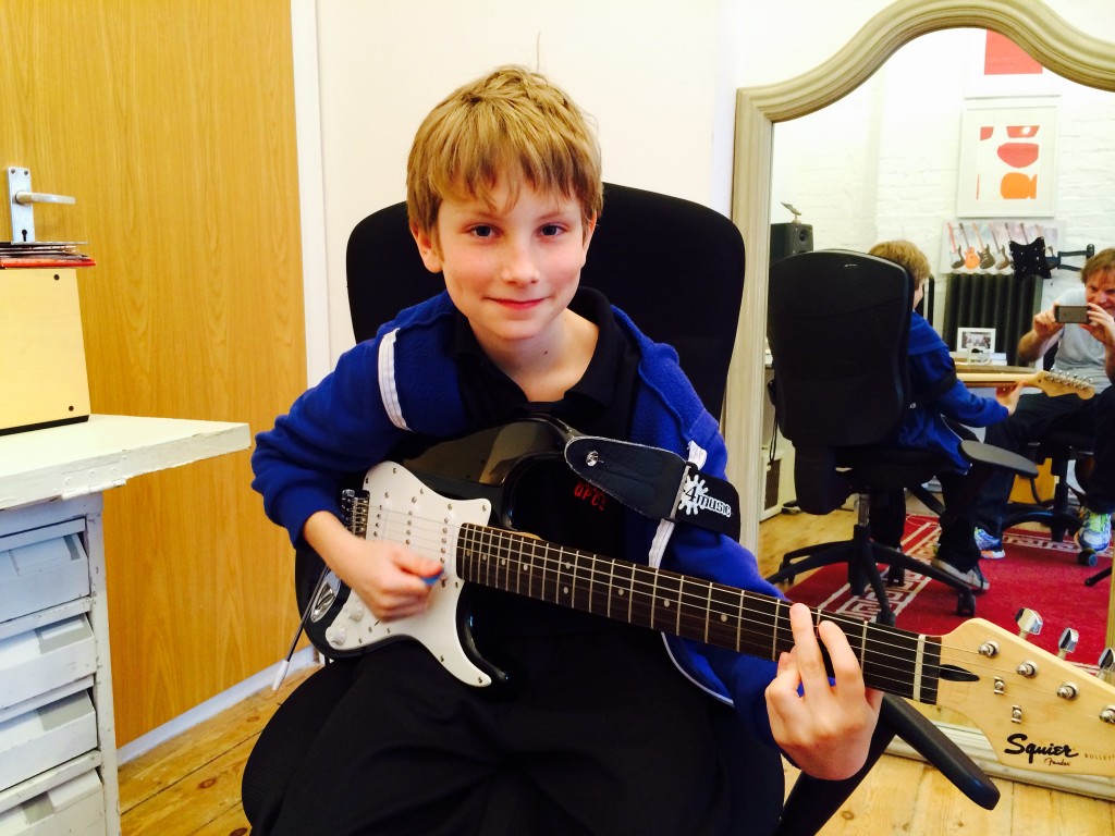 Guitar:Ukulele Lessons London for children and teenagers